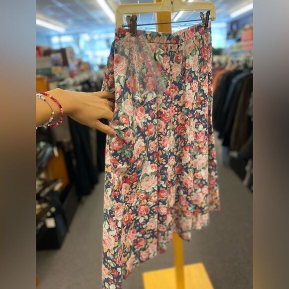 Handmade Ladies Sm/Med Pink & Blue Skirt Set - Picture 4 of 5